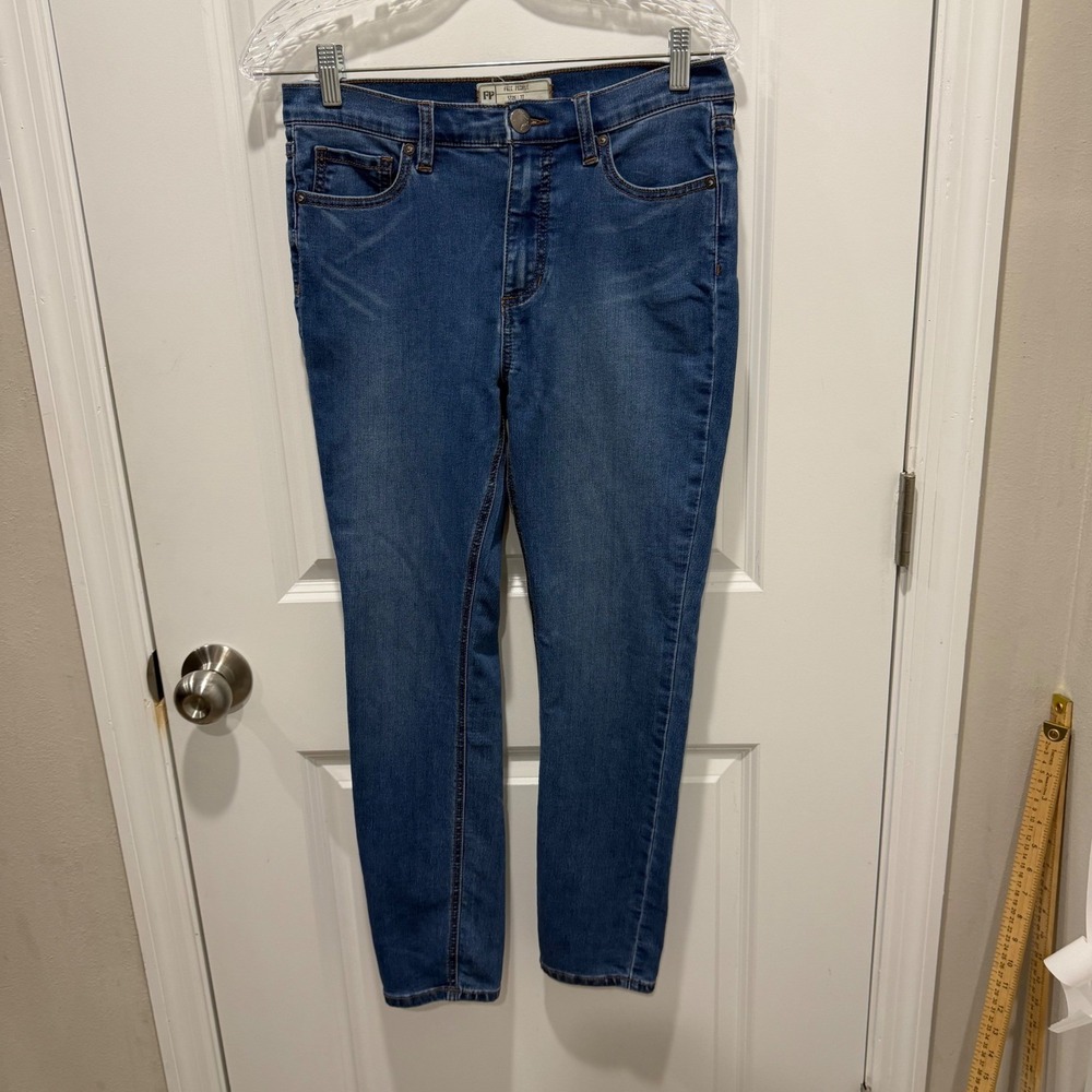 Free People Women Jeans Skinny Medium Wash Blue Denim Size 27